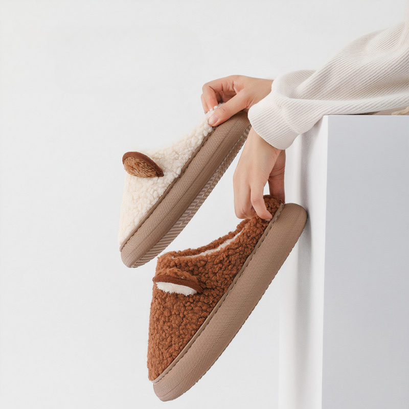 Chaussons bi-matière en moumoute