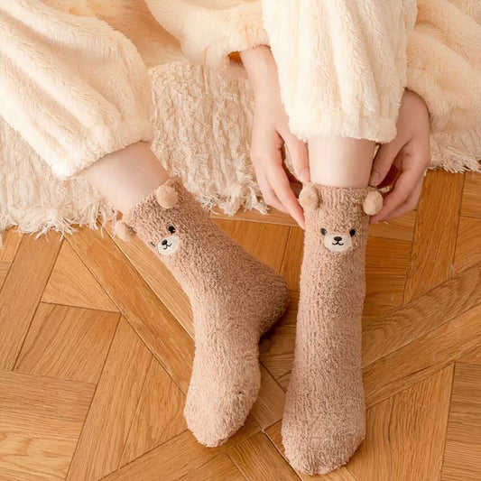 Chaussettes pelucheuses petit ourson